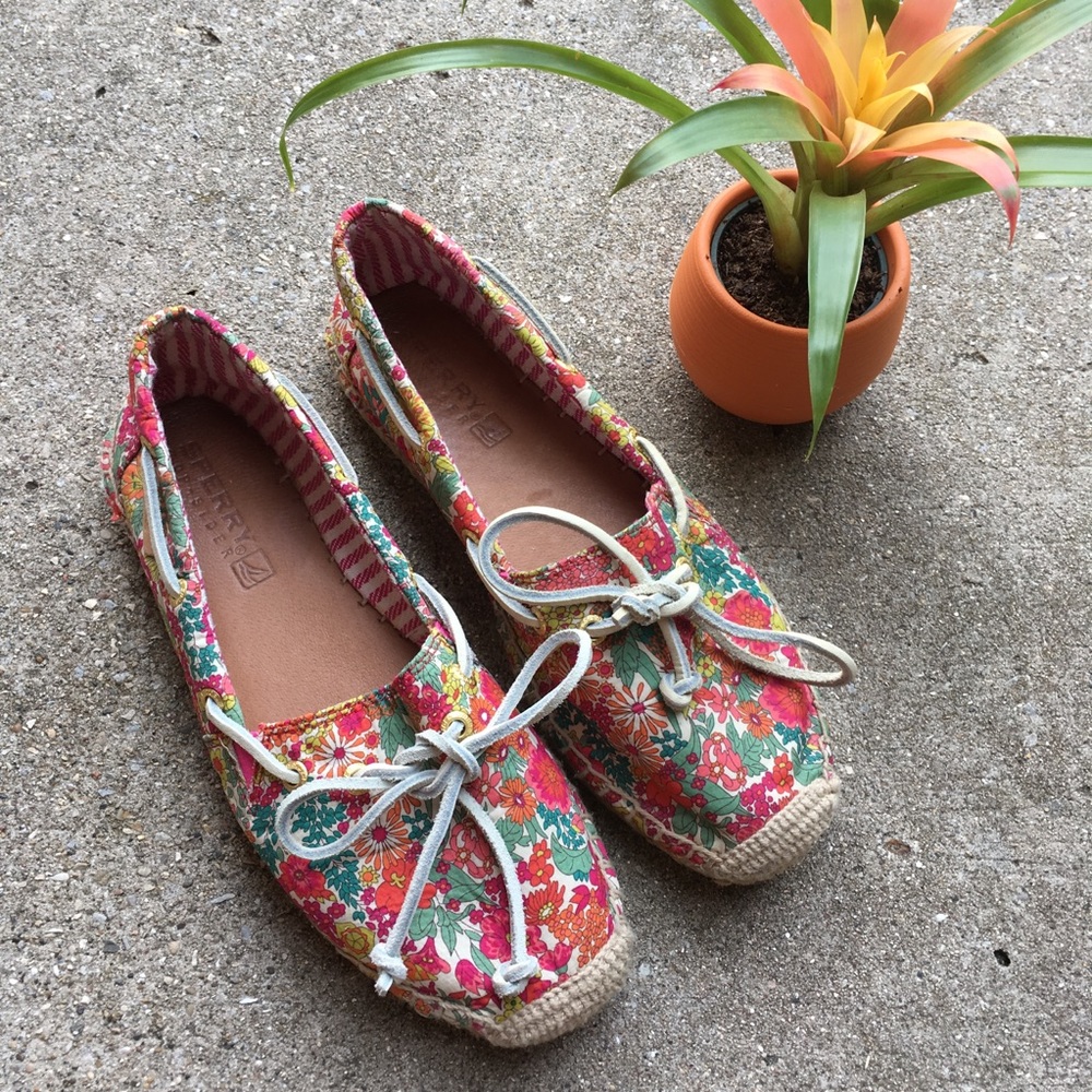 Sperry Floral Espadrilles Size 7